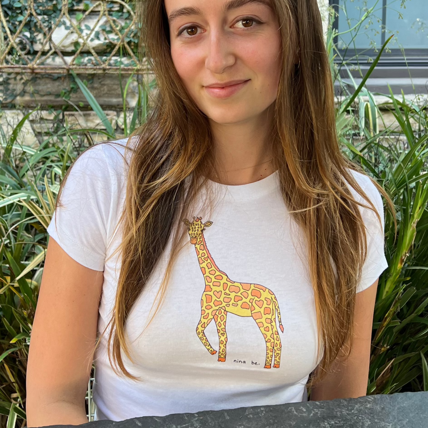 giraffe babe tee 🦒